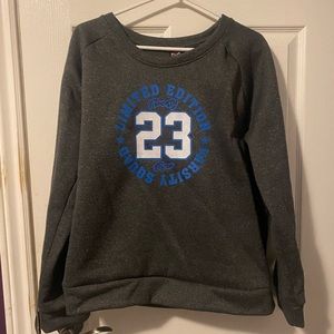 “23” dark grey pullover